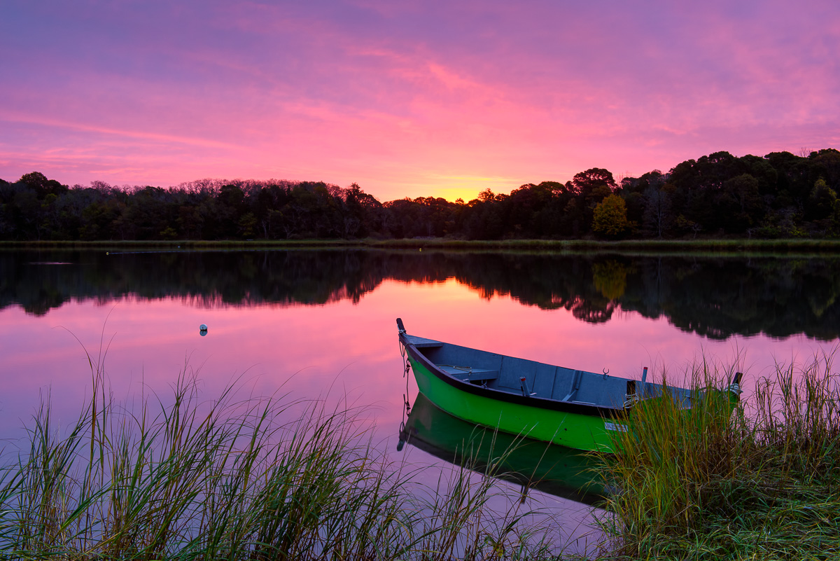 MAB-20161102-MA-SALT-POND-SUNRISE-BOAT-8104762.jpg