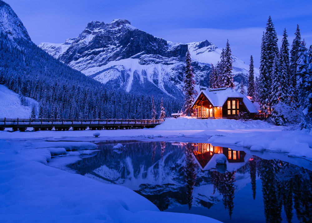 MAB-20180112-AB-EMERALD-LAKE-CABIN-DUSK-8501168.jpg