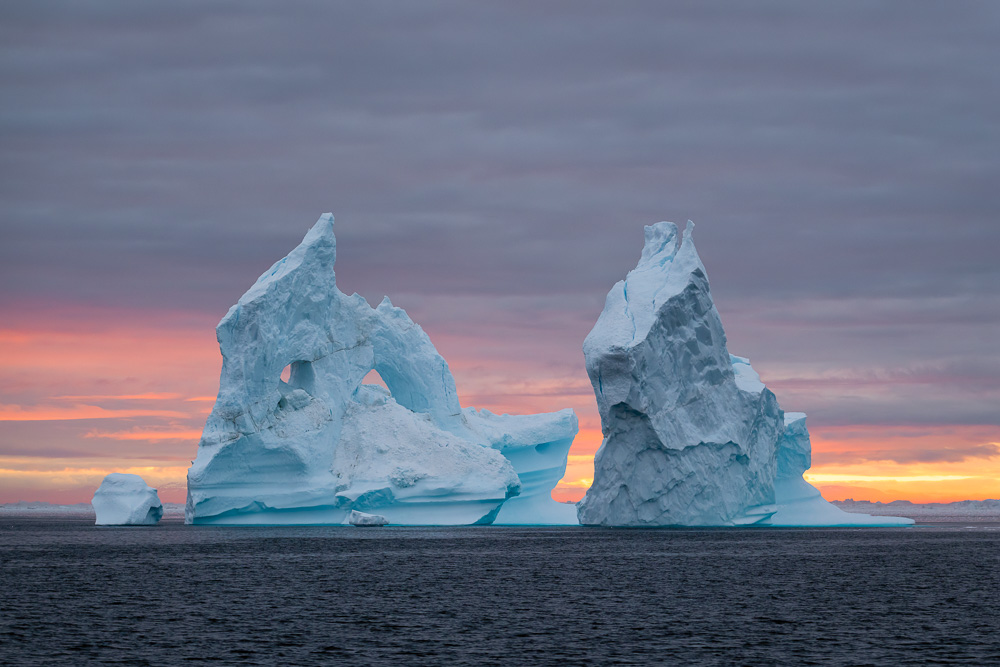 MAB-20180721-GREENLAND-ILULISSAT-ICEBERGS-8502101.jpg