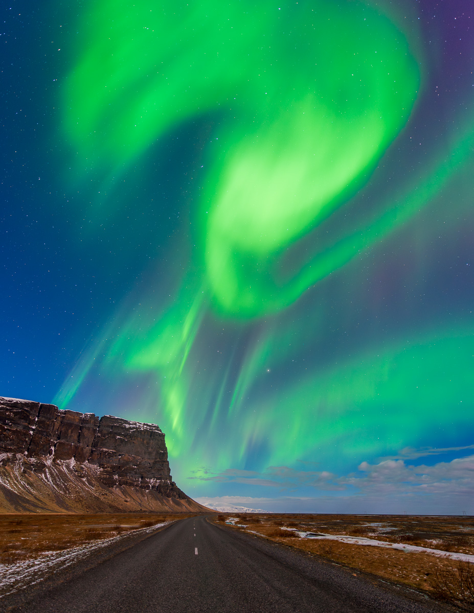 MAB-20150301-ICELAND-WINTER-AURORA-8105437.jpg