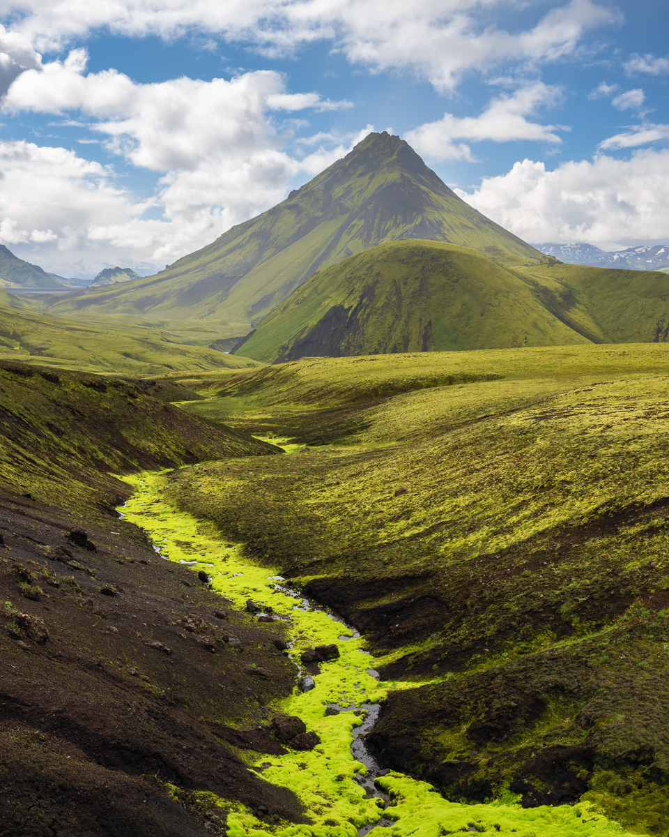 MAB-20250804-ICELAND-HIGHLANDS-BRATTHALS-MOUNTAIN-7861.jpg