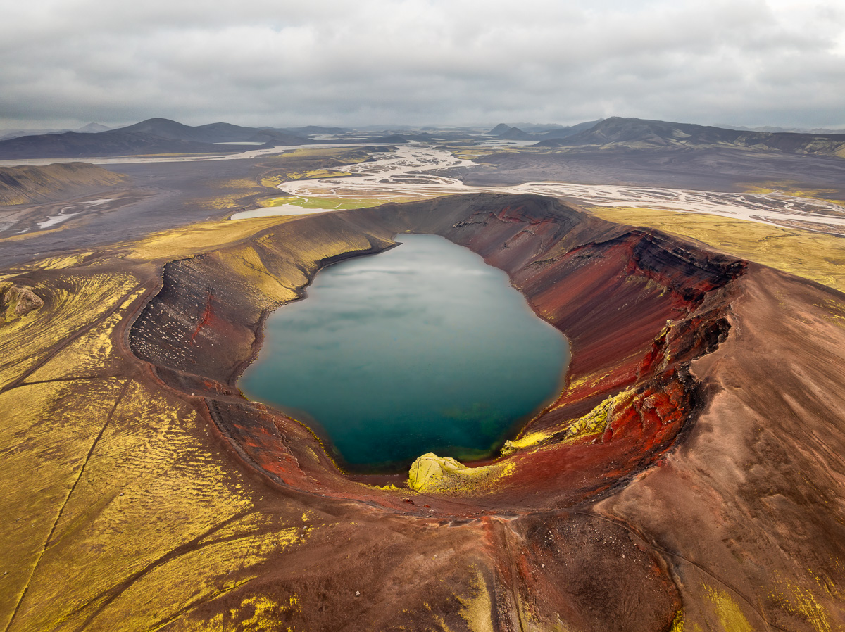 MAB-DJI-20250801-ICELAND-LJOTIPOLLUR-CRATER-LAKE-0042.jpg