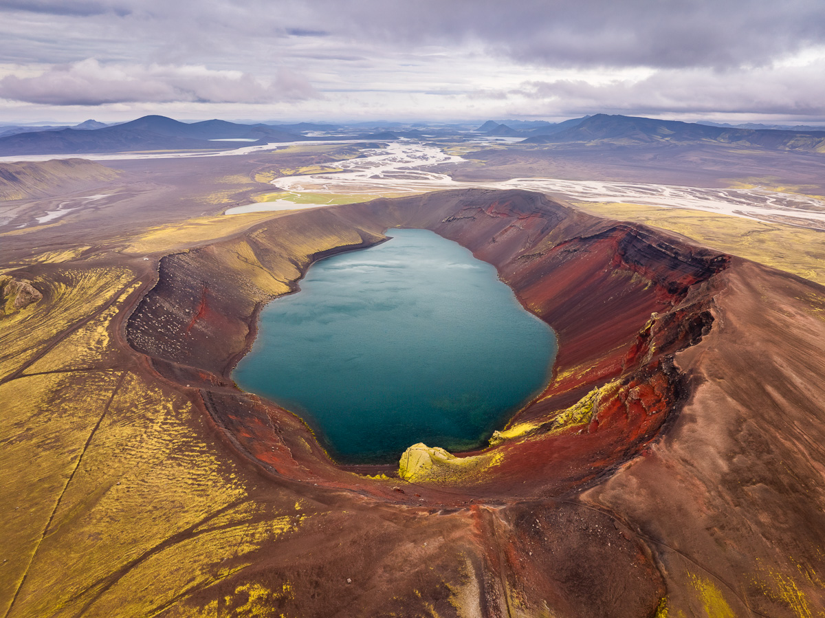 MAB-DJI-20250801-ICELAND-LJOTIPOLLUR-CRATER-LAKE-0045.jpg