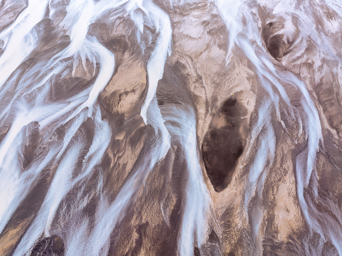 MAB-DJI-20250803-ICELAND-HIGHLANDS-GLACIAL-RIVERS-0033.jpg