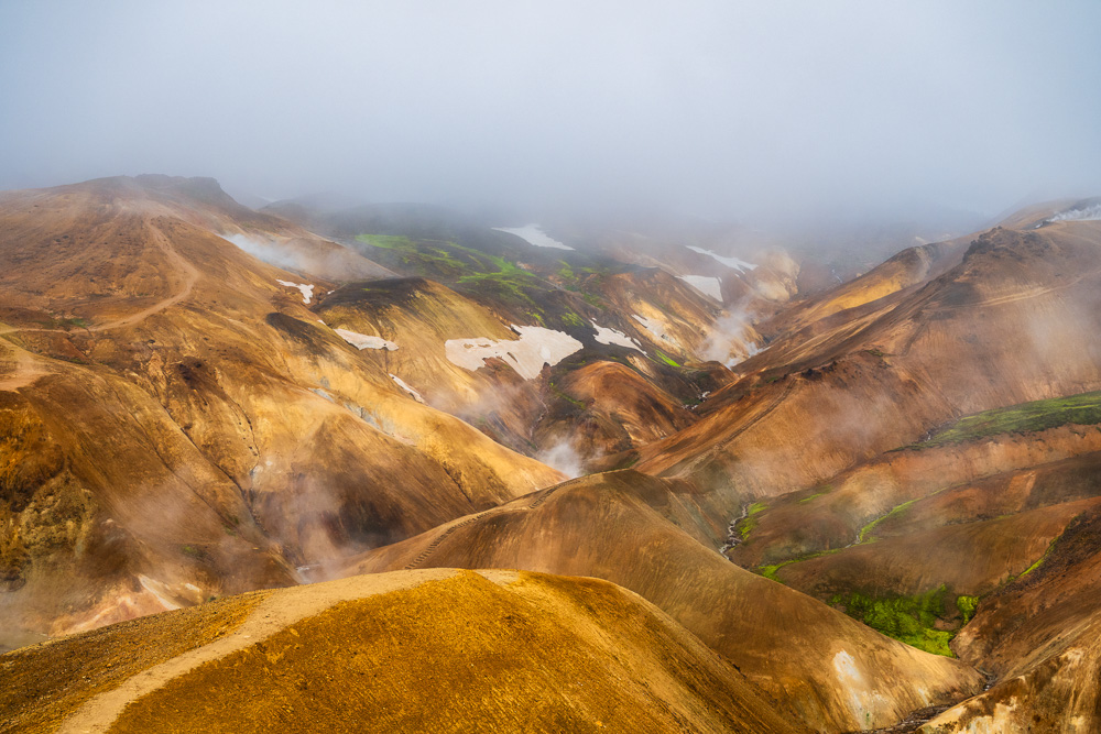 MAB-20250730-ICELAND-HIGHLANDS-MOUNTAIN-MIST-7536.jpg