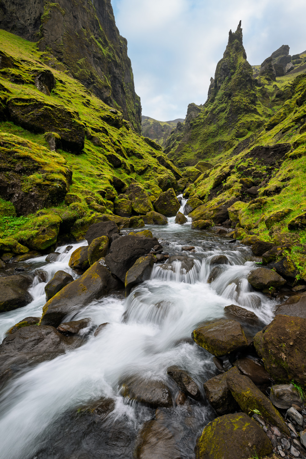 MAB-20250802-ICELAND-THAKGIL-RAVINE-CASCADE-7738.jpg