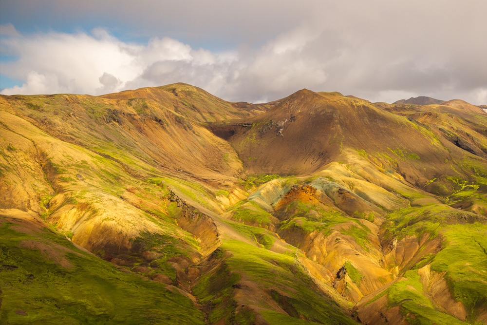 MAB-DJI-20250804-ICELAND-HIGHLANDS-LANMANNALAUGER-MOUNTAINS-0001.jpg
