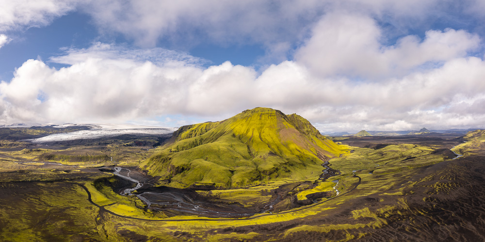 MAB-DJI-20250804-ICELAND-HIGHLANDS-OLDUFELL-MOUNTAIN-0001.jpg