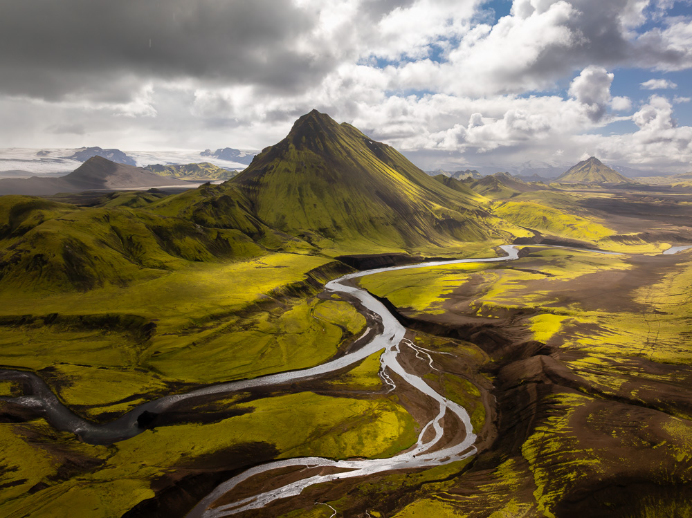 MAB-DJI-20250804-ICELAND-HIGHLANDS-STORASULA-MOUNTAIN-RIVER-0061.jpg