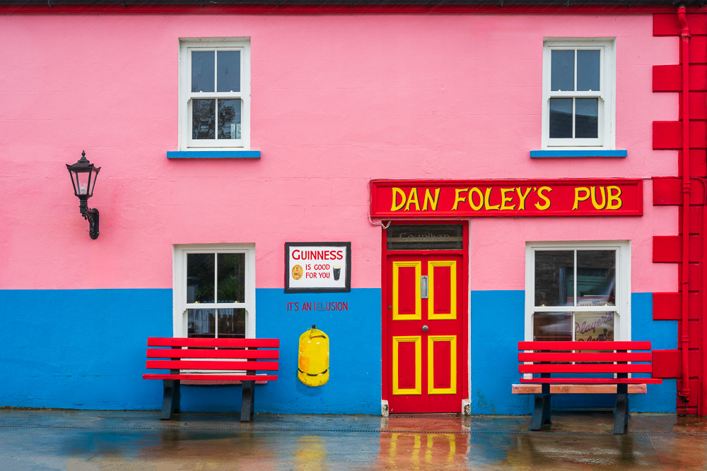 MAB-20250918-IRELAND-KERRY-ANNASCAUL-DAN-FOLEYS-PUB-8221.jpg