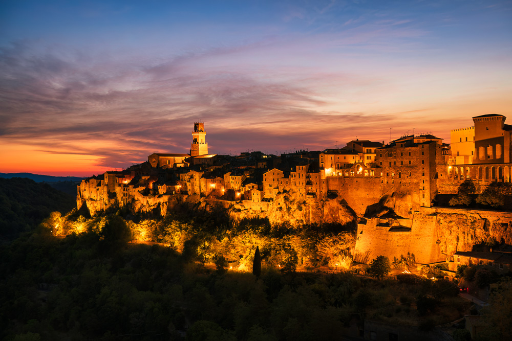 MAB-20220717-ITALY-TUSCANY-PITIGLIANO-DUSK-00011.jpg
