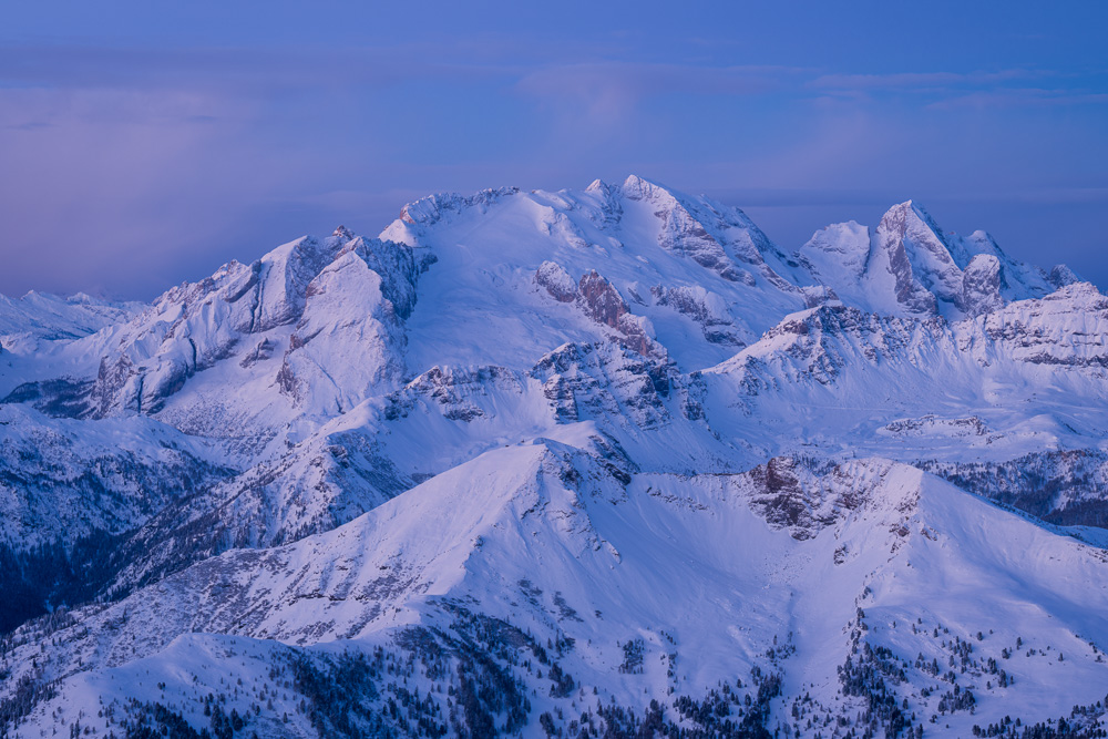 MAB-20260131-IT-DOLOMITES-MARMOLADA-MOUNTAIN-WINTER-DAWN-1350.jpg