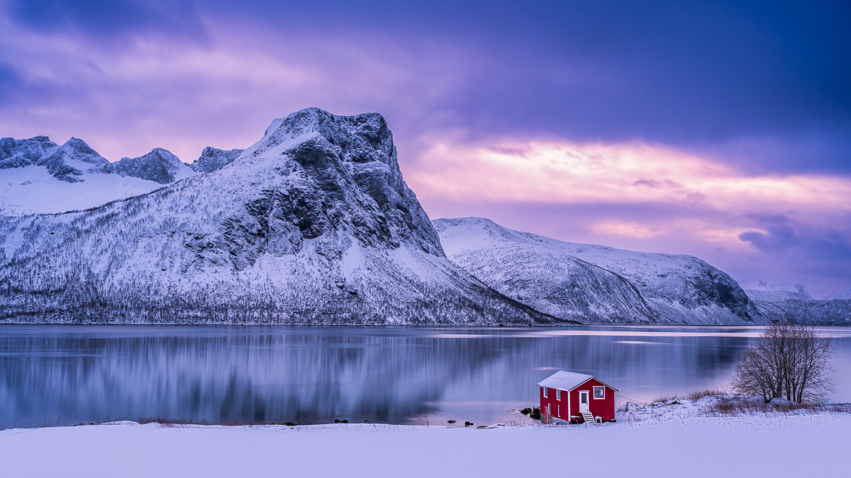 MAB-20200124-NORWAY-SENJA-WINTER-MOUNTAIN-SHACK-77948-2.jpg