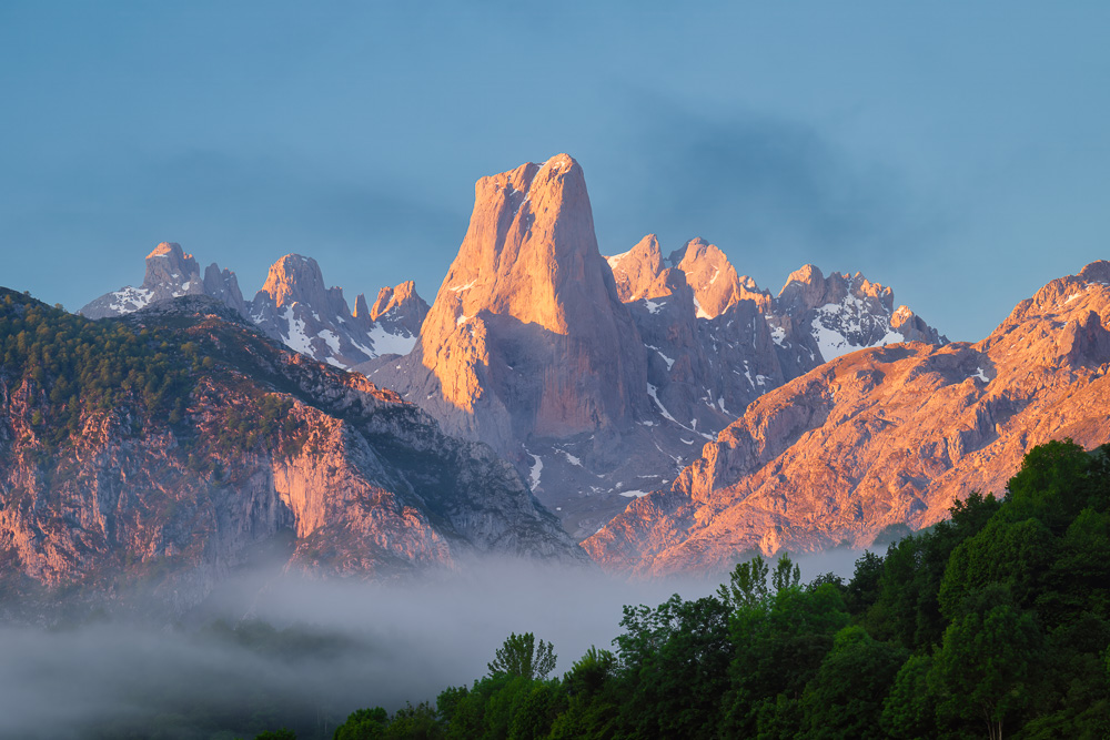 MAB-20250523-ES-ASTURIAS-NARANJO-DE-BULNES-SUNRISE-6685.jpg