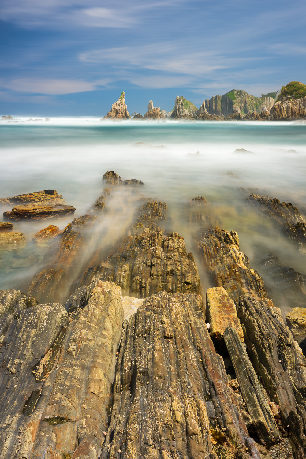 MAB-20250527-ES-ASTURIAS-GUEIRA-BEACH-CALDERINA-ROCKS-7129.jpg