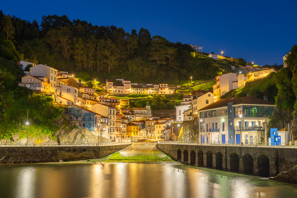 MAB-20250528-ES-ASTURIAS-CUDILLERO-TWILIGHT-DUSK-.jpg