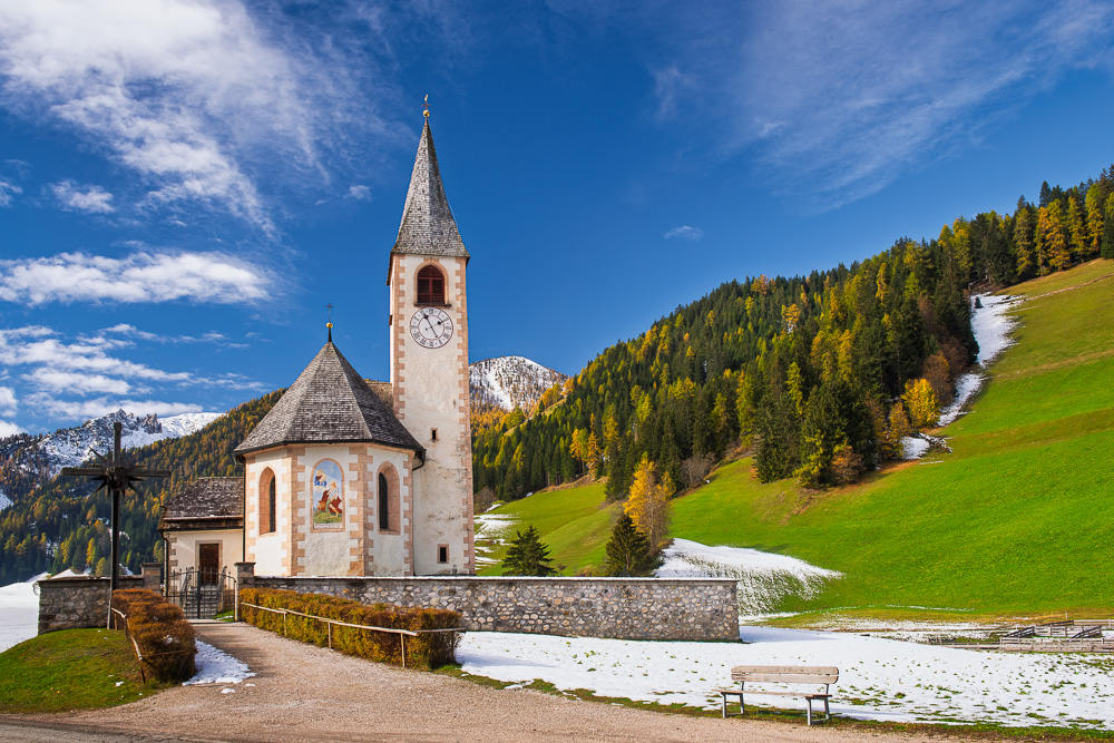 MAB_20141026_ITALY_DOLOMITES_SAN_VITO_CHURCH_8102382.jpg