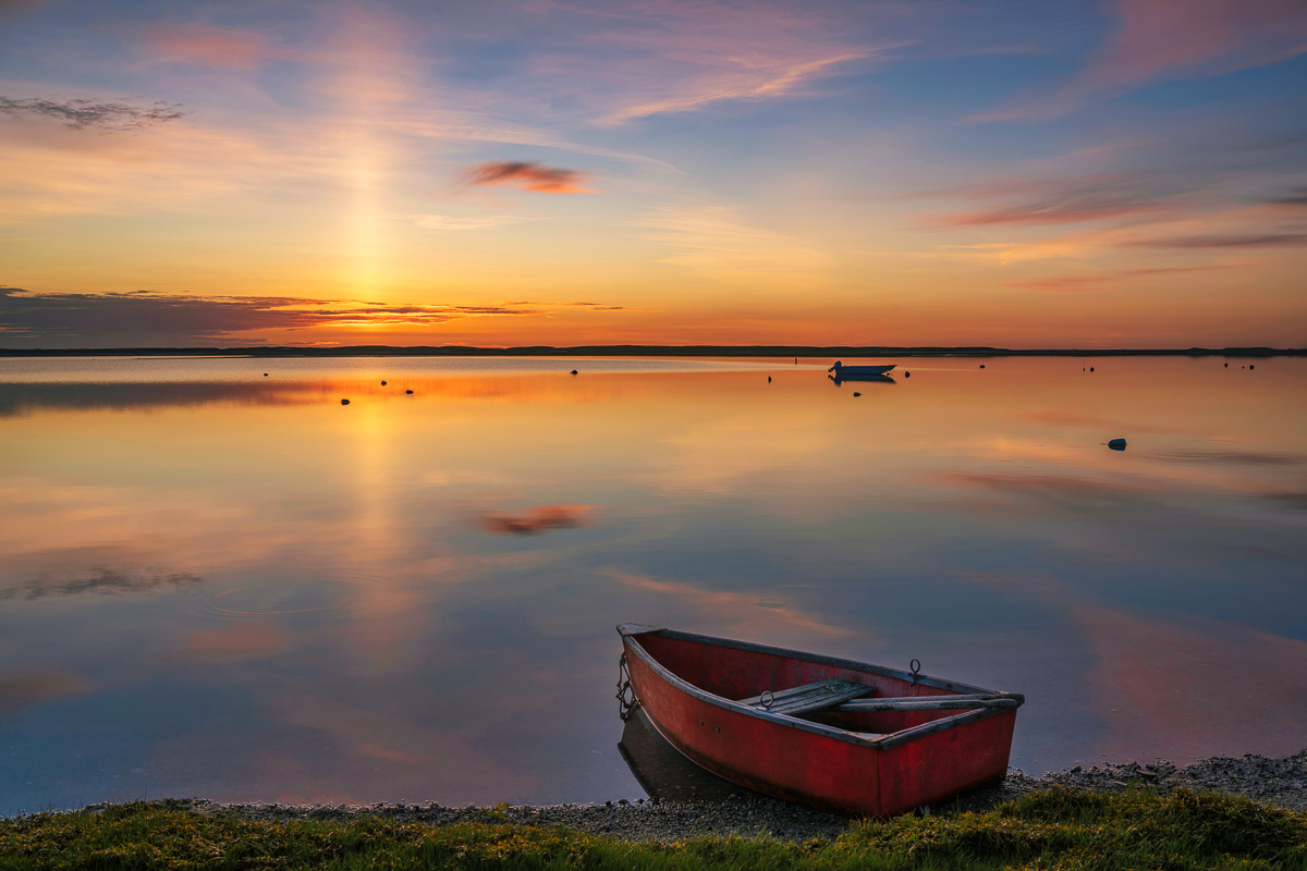 MAB-20220526-MA-RED-BOAT-BEACH-SUNRISE-23970.jpg