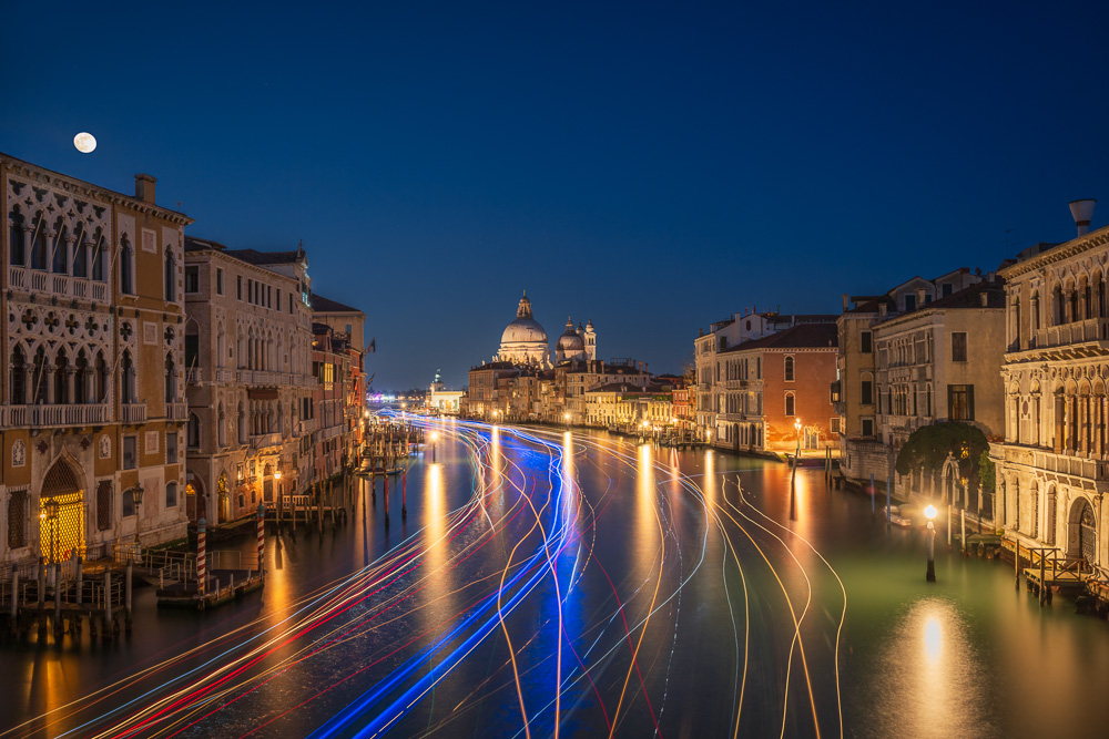 MAB-20260201-IT-VENICE-DELL-ACCADEMIA-BRIDGE-DUSK-1531.jpg