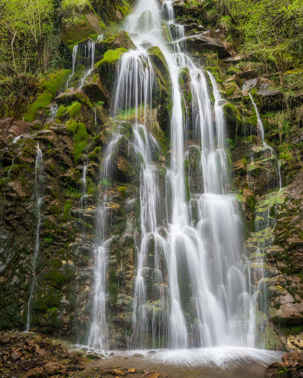 MAB-20260414-SPAIN-ASTURIAS-CASCADA-DE-XURBEO-SPRING-3230.jpg