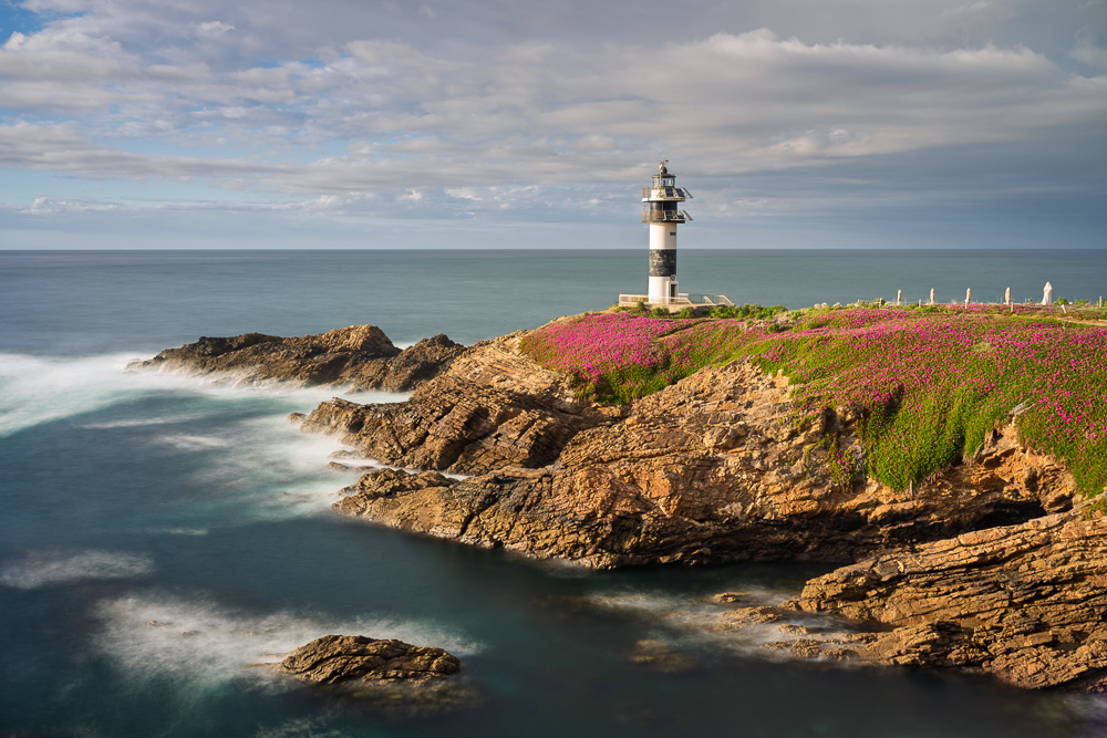 MAB-20260415-SPAIN-ILLA-PANCHA-RIBADEO-LIGHTHOUSE-SUNSET-3518.jpg