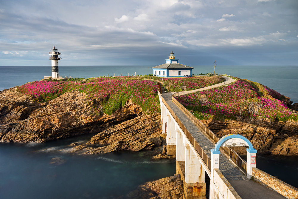 MAB-20260415-SPAIN-ILLA-PANCHA-RIBADEO-LIGHTHOUSE-SUNSET-3522.jpg