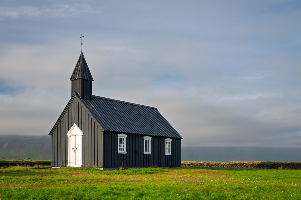 MAB-20260717-ICELAND-SNAEFELLSNES-BUDIR-BLACK-CHURCH-5508.jpg
