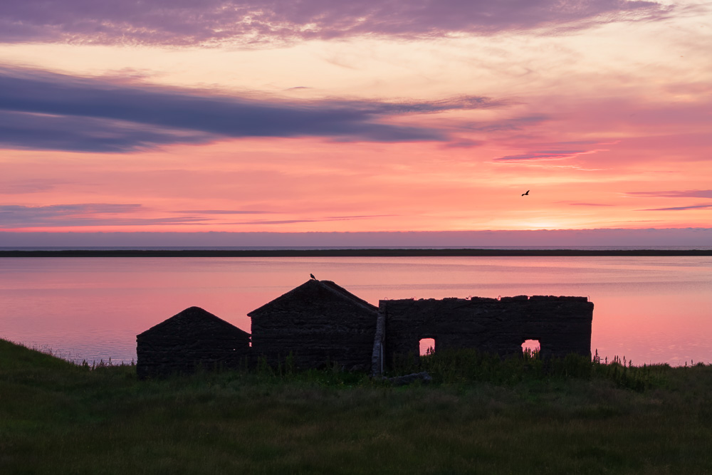 MAB-DJI-20260718-ICELAND-SNAEFELLSNES-FARM-RUINS-SUNSET-0084-2X.jpg