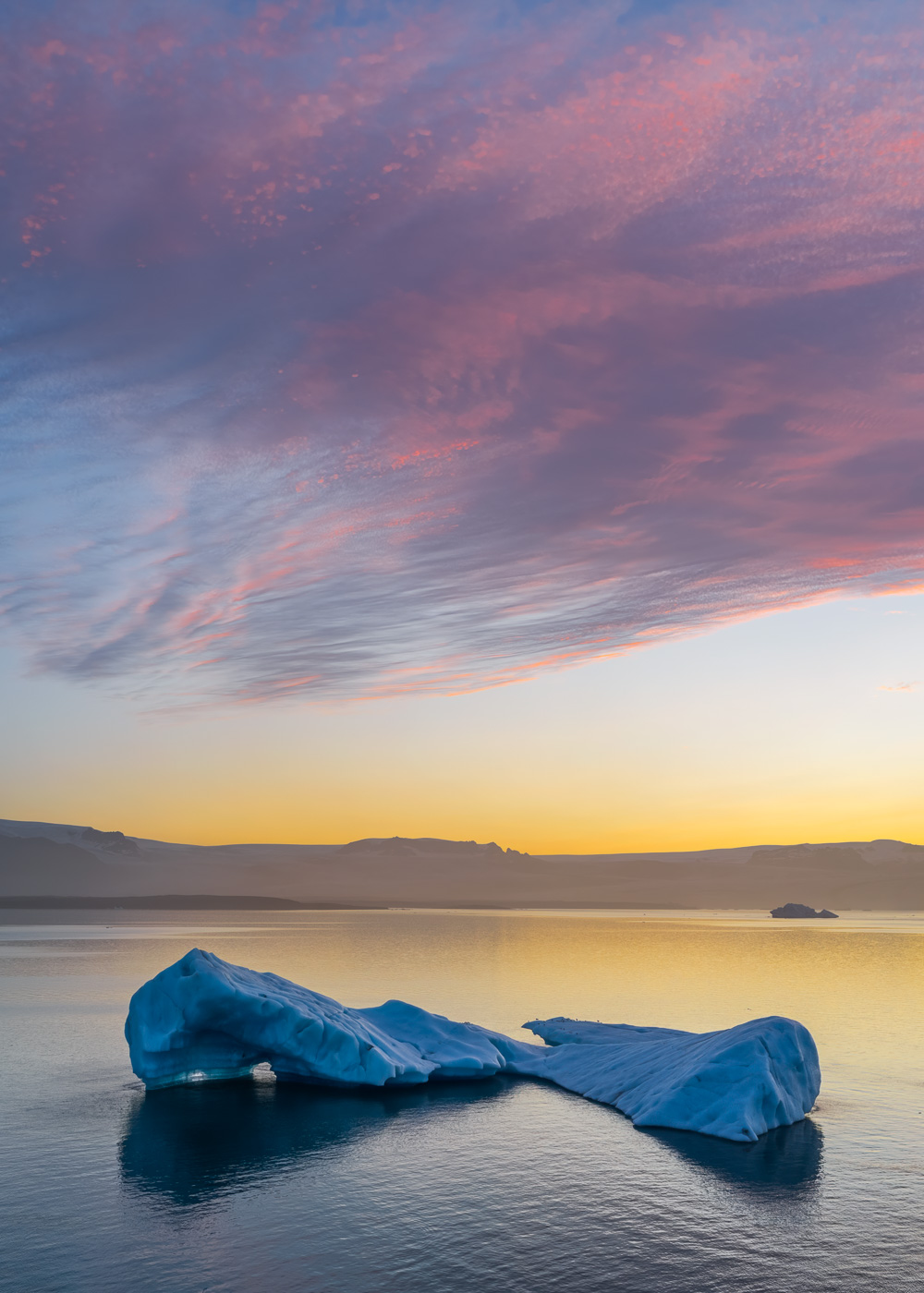 MAB-DJI-20260723-ICELAND-FJALLSARLON-ICEBERG-SUNSET-0045-2X.jpg