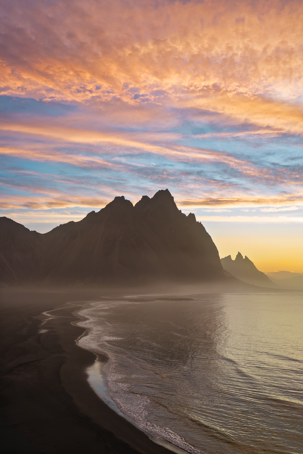 MAB-DJI-20260723-ICELAND-VESTRAHORN-MOUNTAIN-SUNRISE-0861.jpg