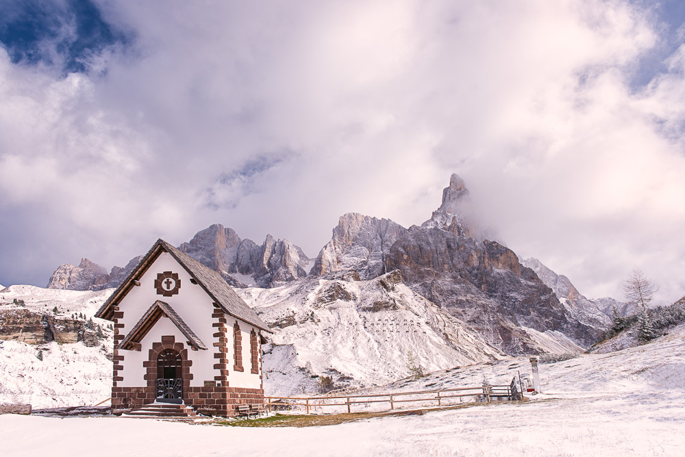 MAB_20141023_ITALY_DOLOMITES_PASSO_ROLLE_CHAPEL_8101977.jpg