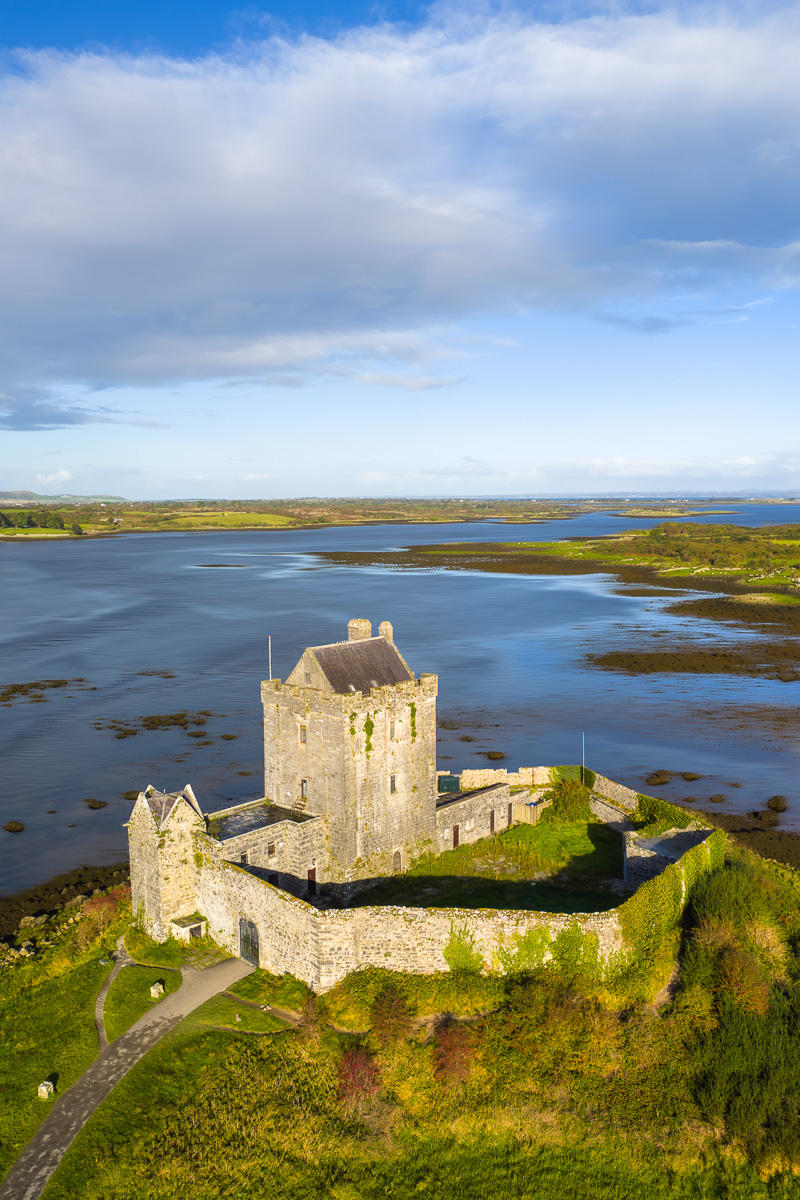 MAB-DJI-20250921-IRELAND-GALWAY-DUNGUAIRE-CASTLE-0145.jpg