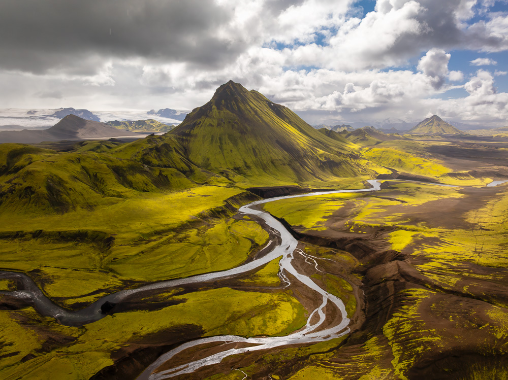 MAB-DJI-20250804-ICELAND-HIGHLANDS-STORASULA-MOUNTAIN-RIVER-0061.jpg