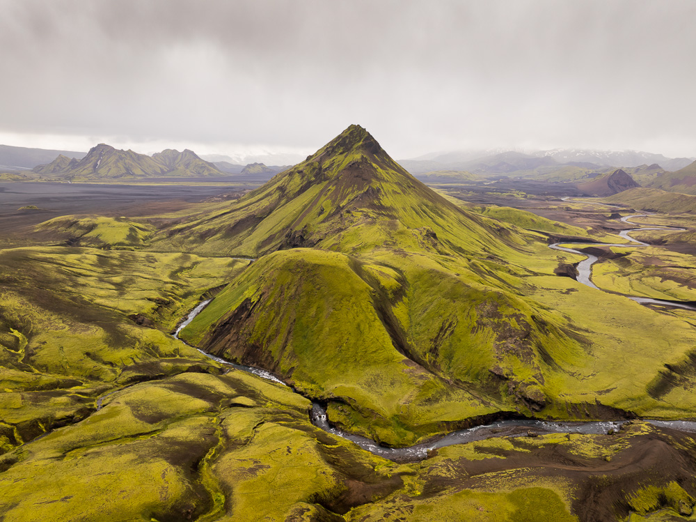 MAB-DJI-20250805-ICELAND-HIGHLANDS-STORASULA-MOUNTAIN-0004.jpg