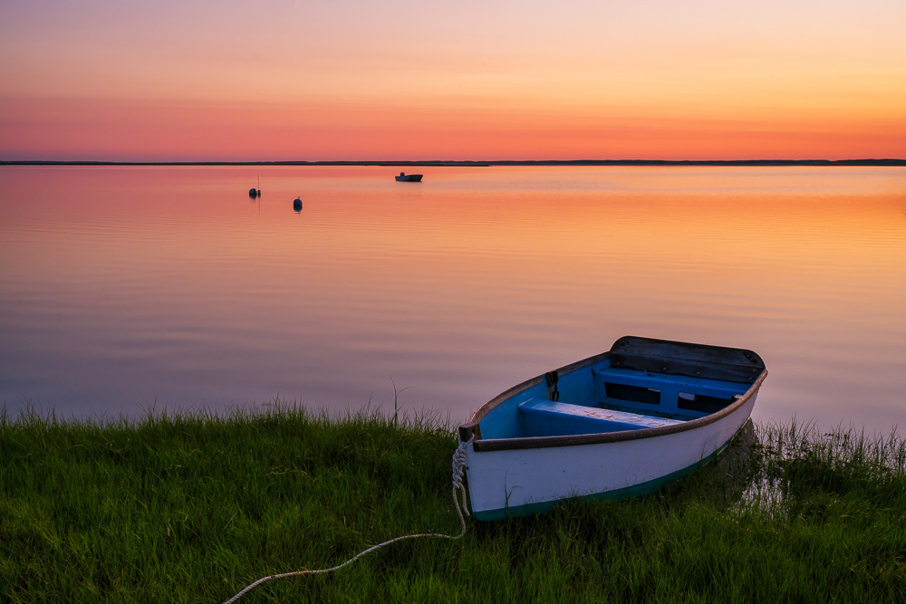 MAB-20210724-MA-CAPE-COD-BLUE-BOAT-SUNRISE-20352.jpg