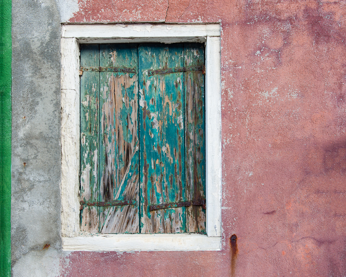 MAB_20141030_ITALY_BURANO_WINDOW_8102988.jpg