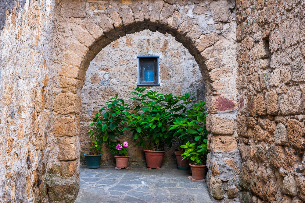 MAB-20220718-ITALY-LAZIO-BAGNOREGIO-WINDOWS-DOORS-00024.jpg