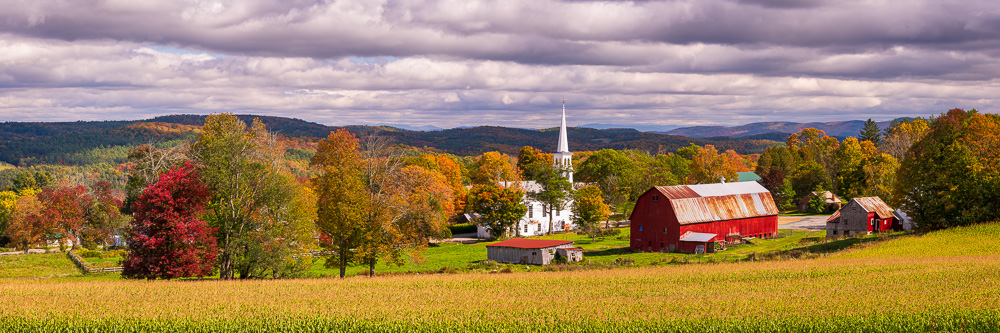 MAB-20191004-VT-PEACHAM-CHURCH-BARN-AUTUMN-77086.jpg