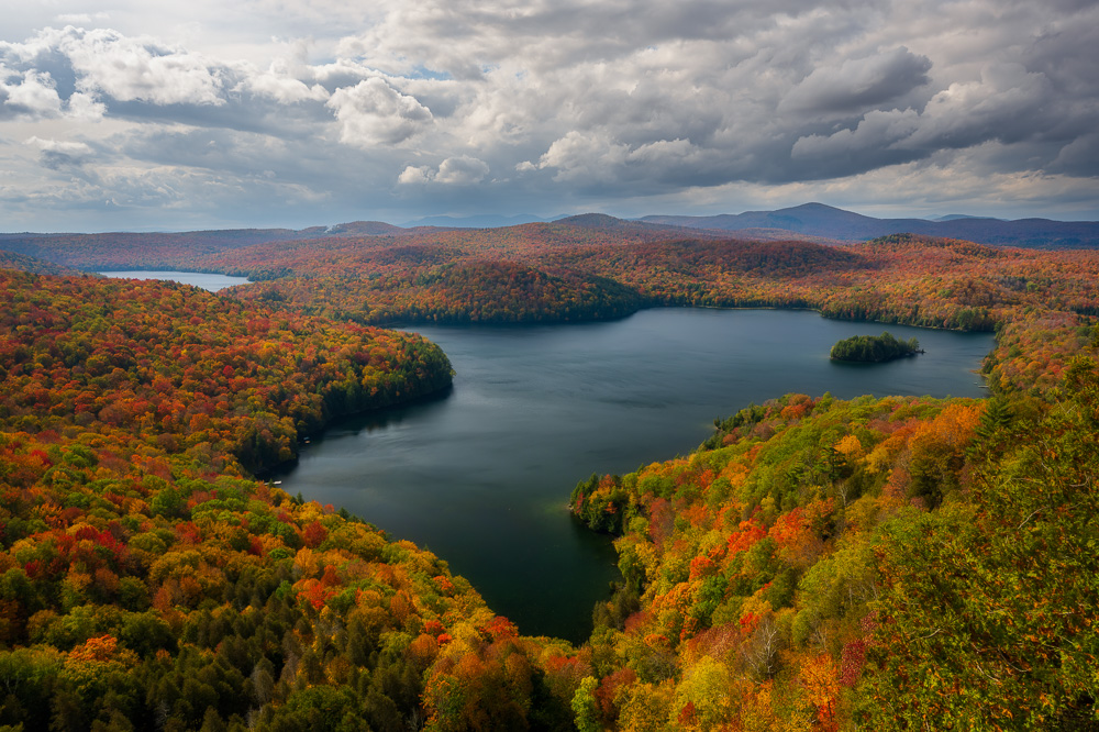 MAB-20200929-VT-WOODBURY-POND-FALL-FOLIAGE-71268.jpg