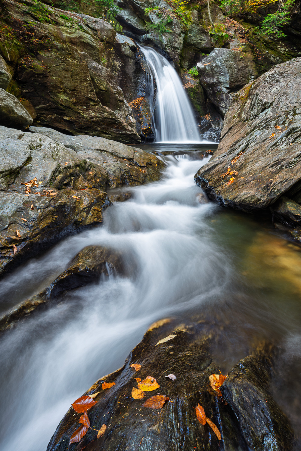 MAB_20131002_VERMONT_STOWE_BINGHAM_FALLS_AUTUMN_8002329-2.jpg
