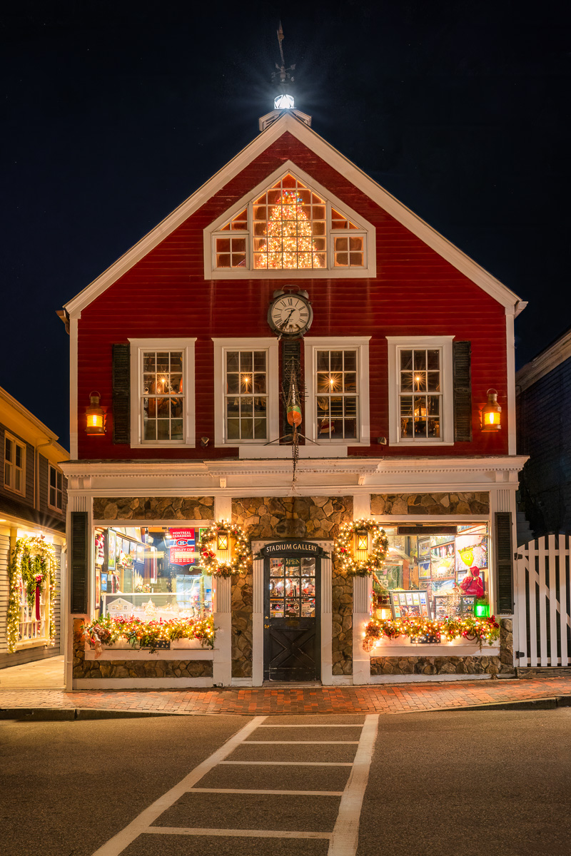 MAB-20211214-ME-KENNEBUNKPORT-CHRISTMAS-LIGHTS-26893.jpg