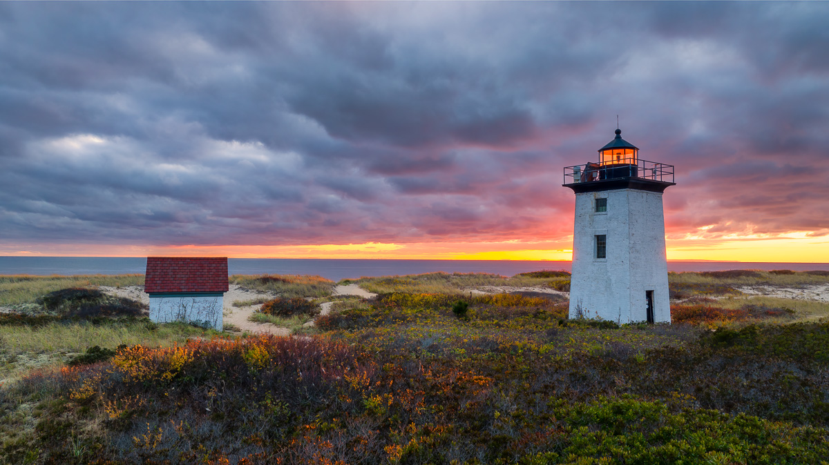 MAB-DJI-20231112-MA-WOOD-END-LIGHTHOUSE-SUNSET-0098.jpg