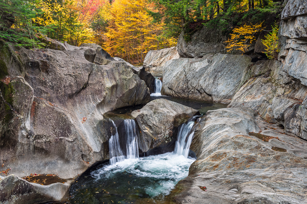 MAB-20151013-VT-WARREN-FALLS-AUTUMN-8104073.jpg